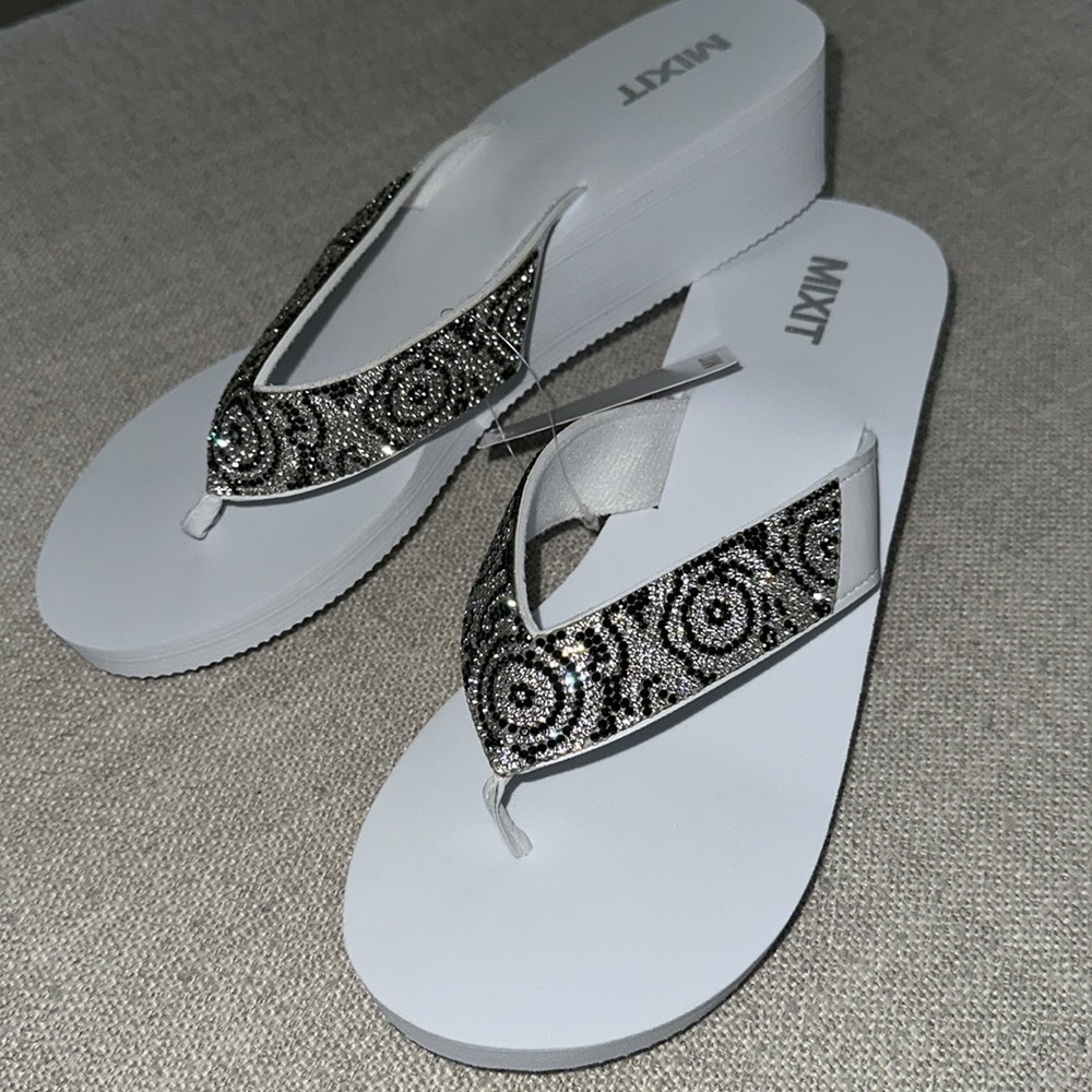 NWT Mixit Women’s White Wedge Flip Flop  with Rhinestones.  Heel is 2”